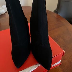 Femmes Sans Peur Suede Crystal Embellishment Boots
